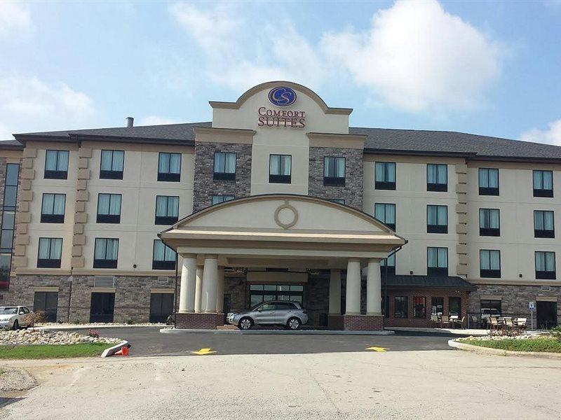 Comfort Suites Uniontown Bagian luar foto