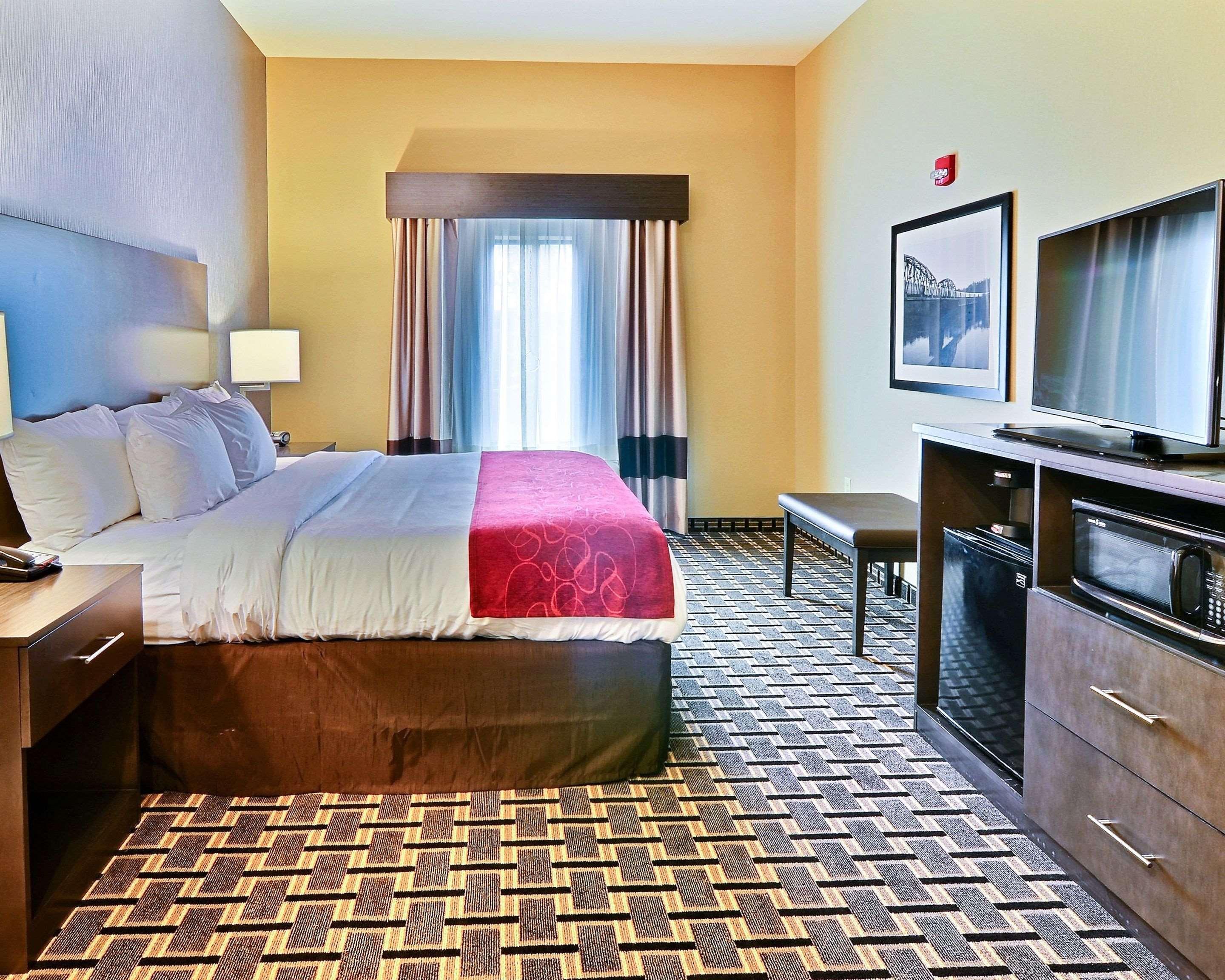 Comfort Suites Uniontown Bagian luar foto