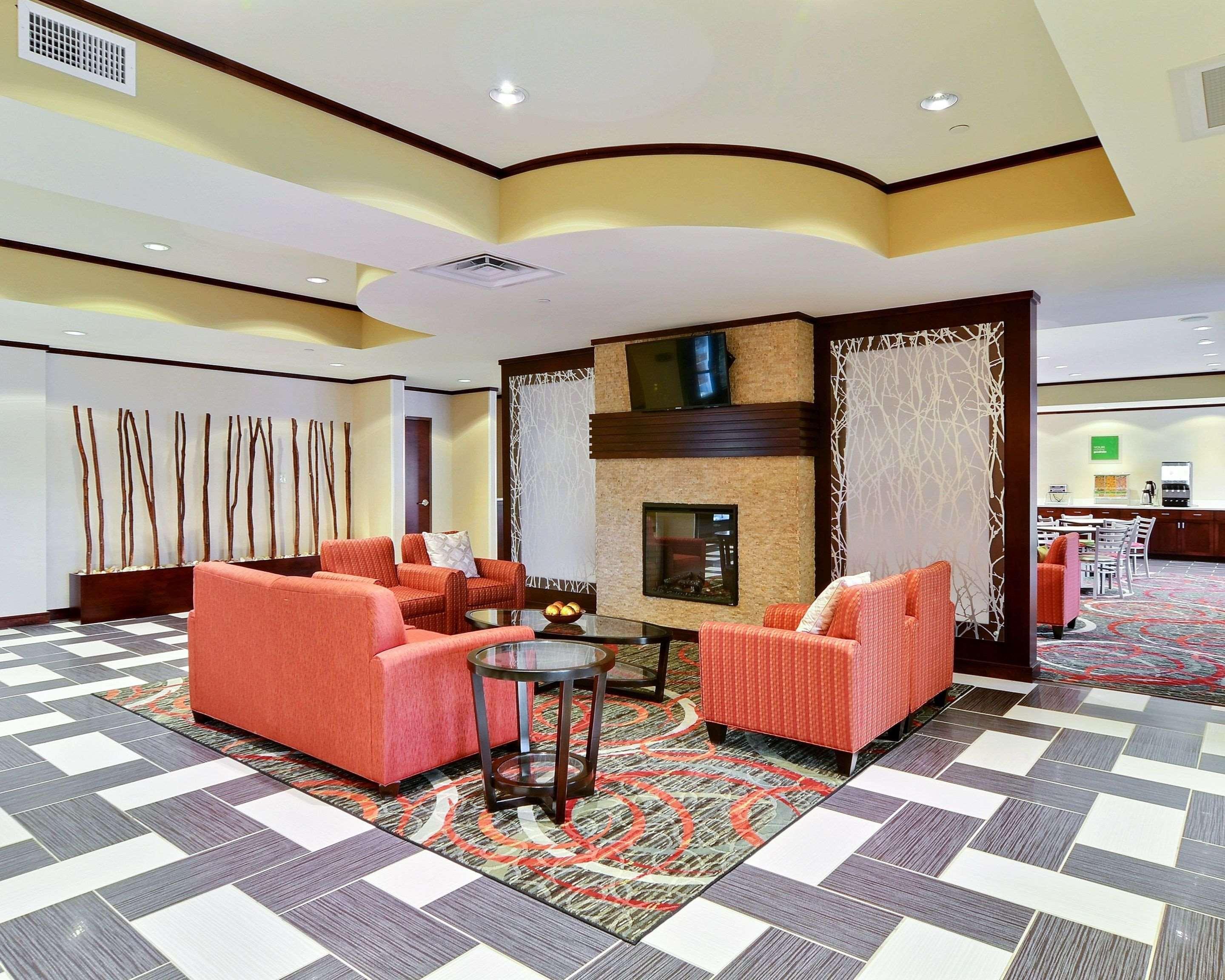 Comfort Suites Uniontown Bagian luar foto