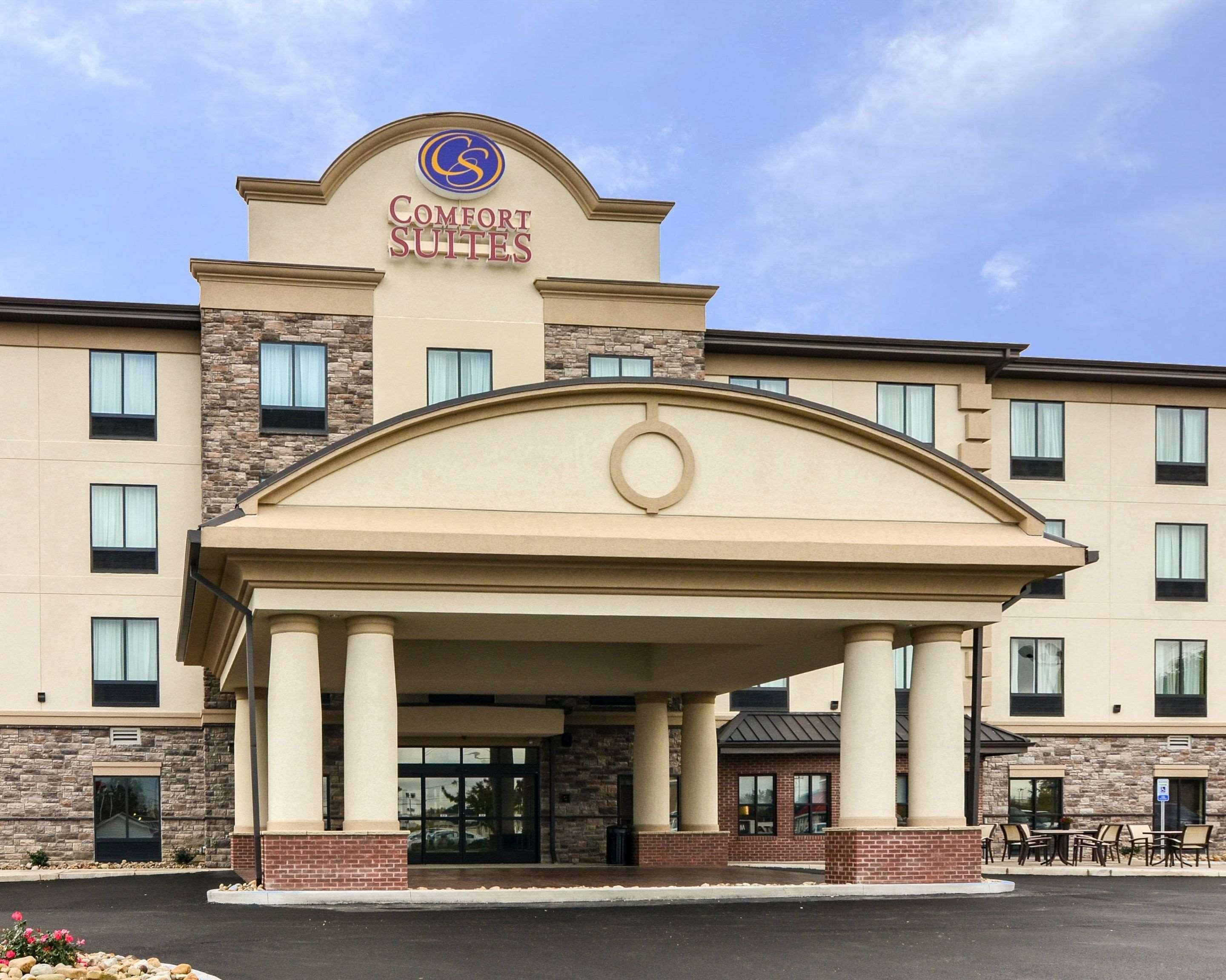 Comfort Suites Uniontown Bagian luar foto