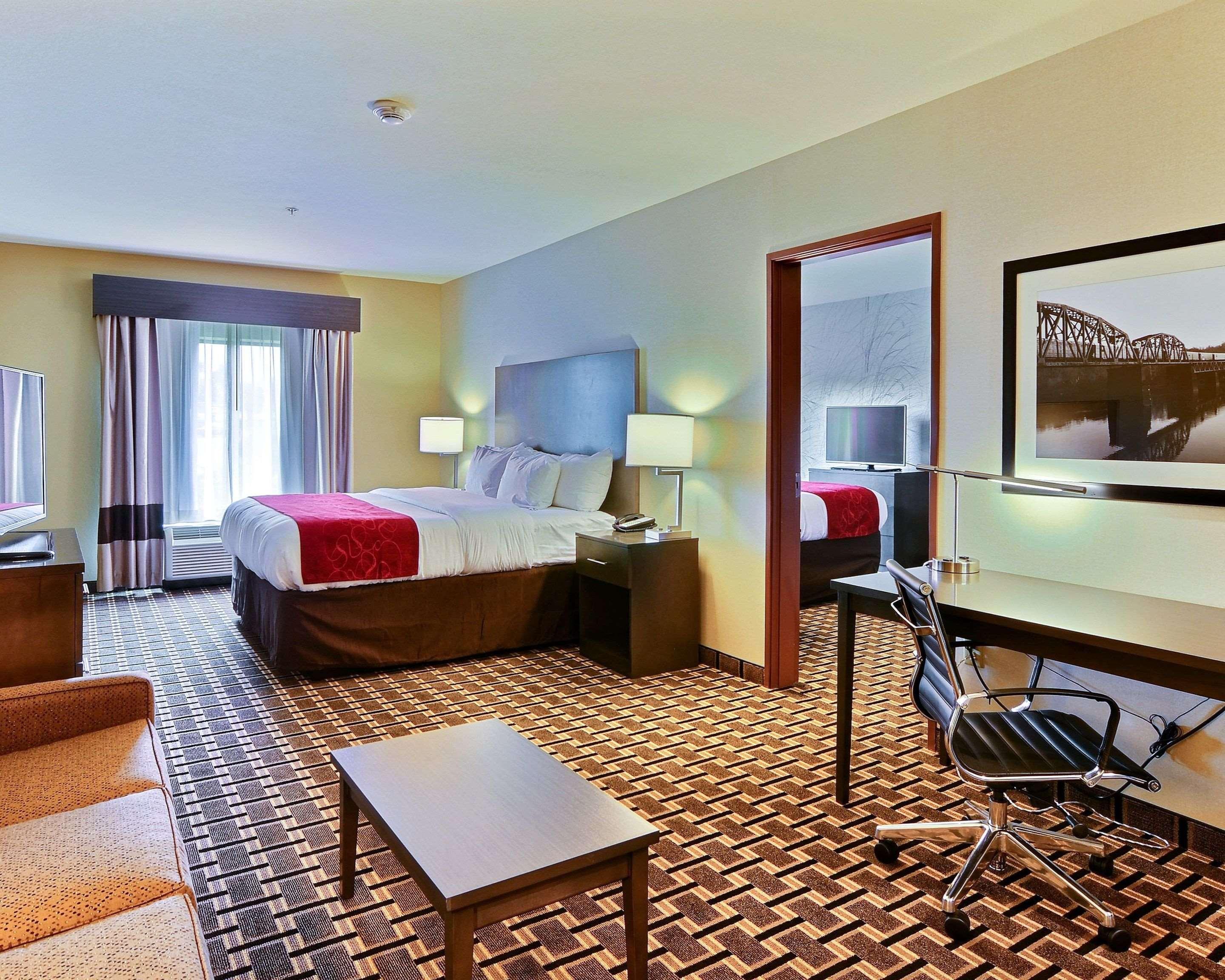Comfort Suites Uniontown Bagian luar foto
