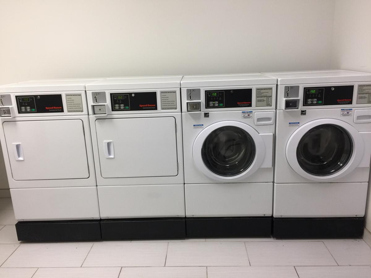 Comfort Suites Uniontown Bagian luar foto